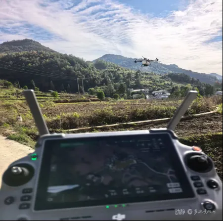 农用无人机吊运