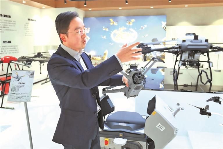 刘柯对无人机的技术参数表倒背如流